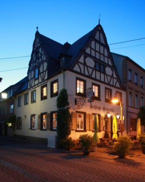 Гостиница Hotel zur Schloß-Schenke  Нойвид